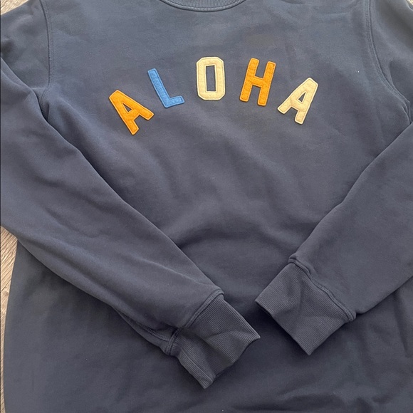 The Hawaiian standard sweatshirt sz L ❤️BUNDLE FOR BIG SAVINGS❤️

#49 - Picture 3 of 6